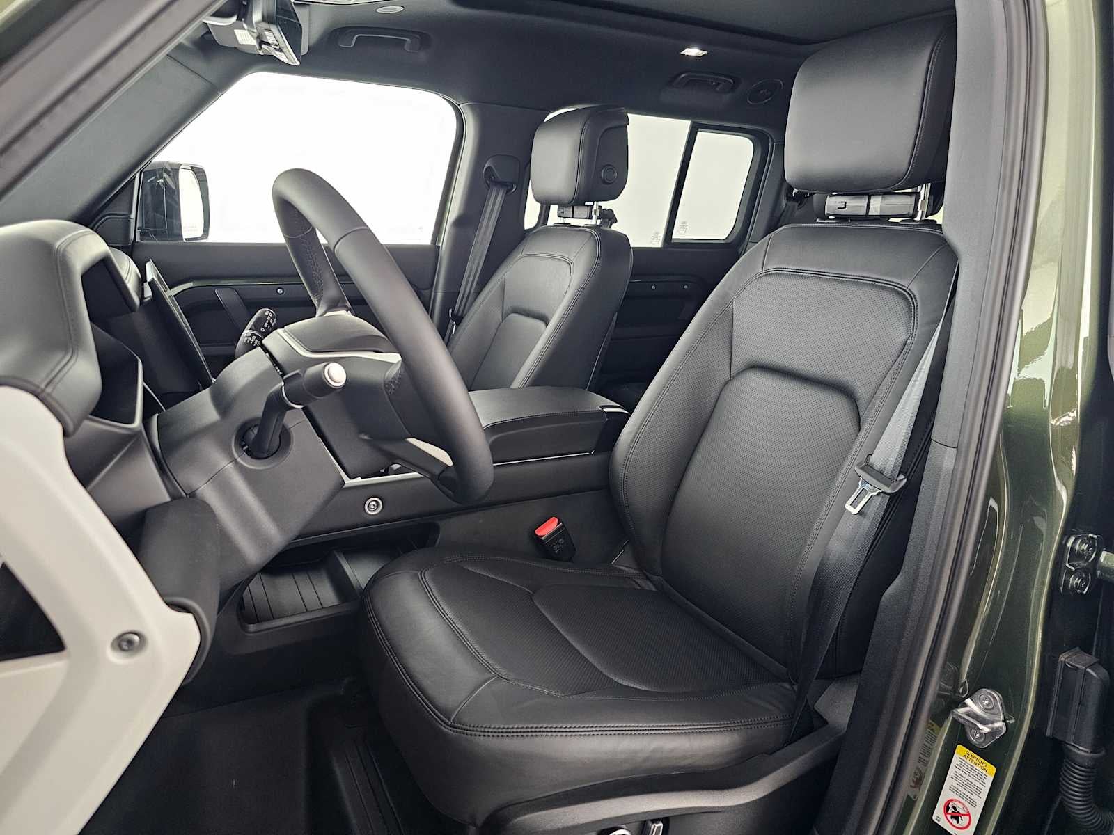 2026 Land Rover Defender X-Dynamic SE
