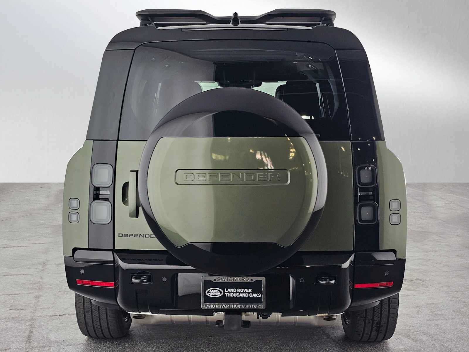 2026 Land Rover Defender X-Dynamic SE