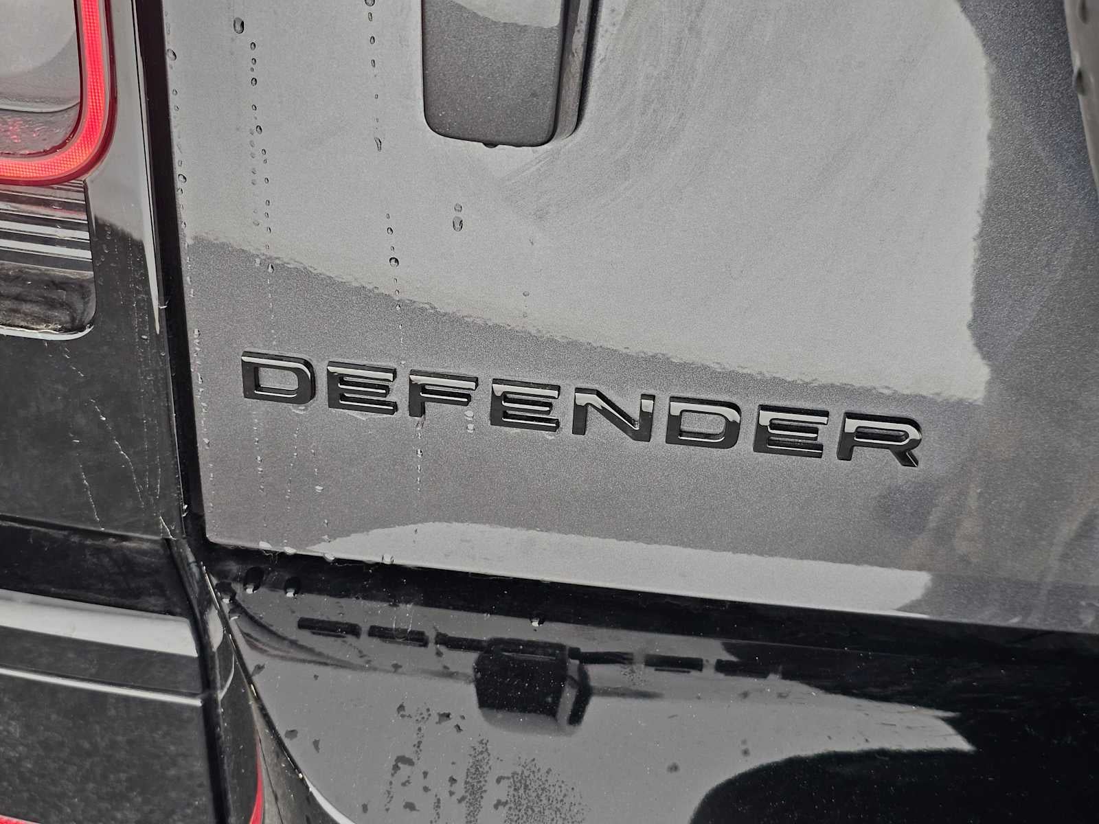 2024 Land Rover Defender V8