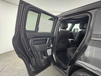 2024 Land Rover Defender V8