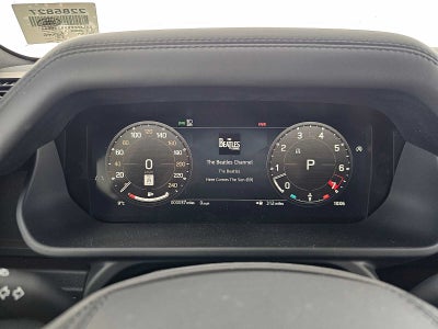 2024 Land Rover Defender V8