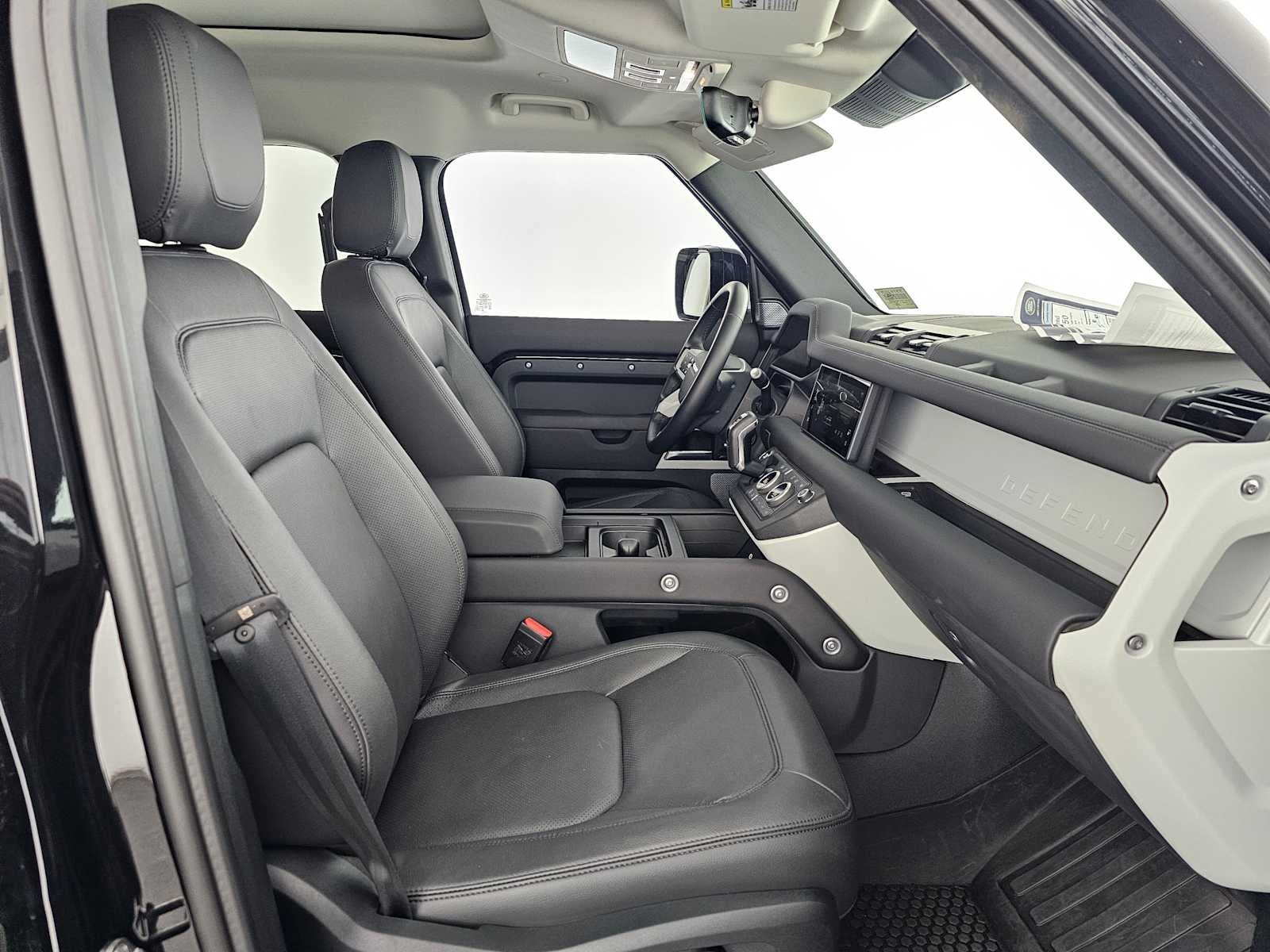 2024 Land Rover Defender S