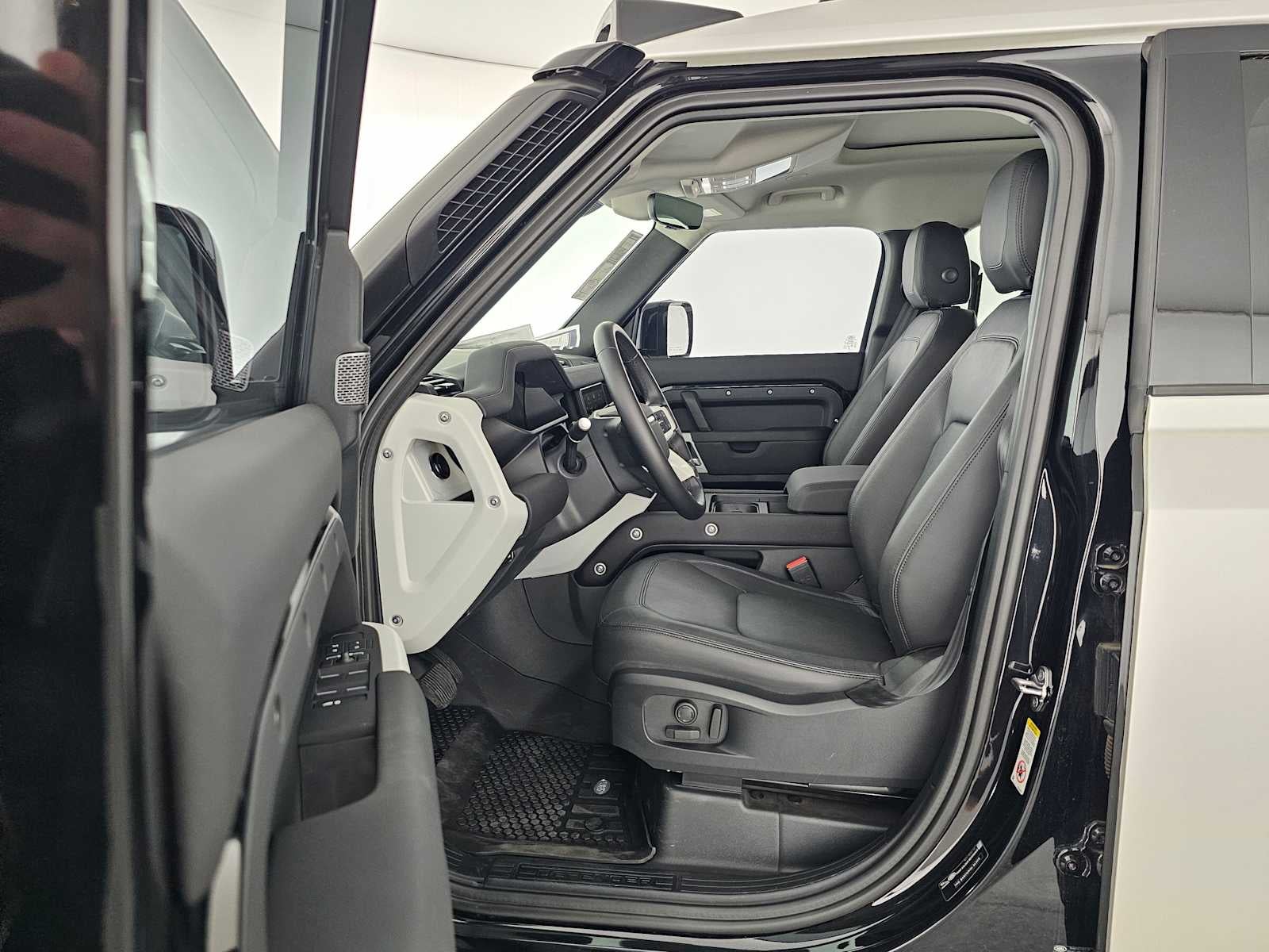 2024 Land Rover Defender S