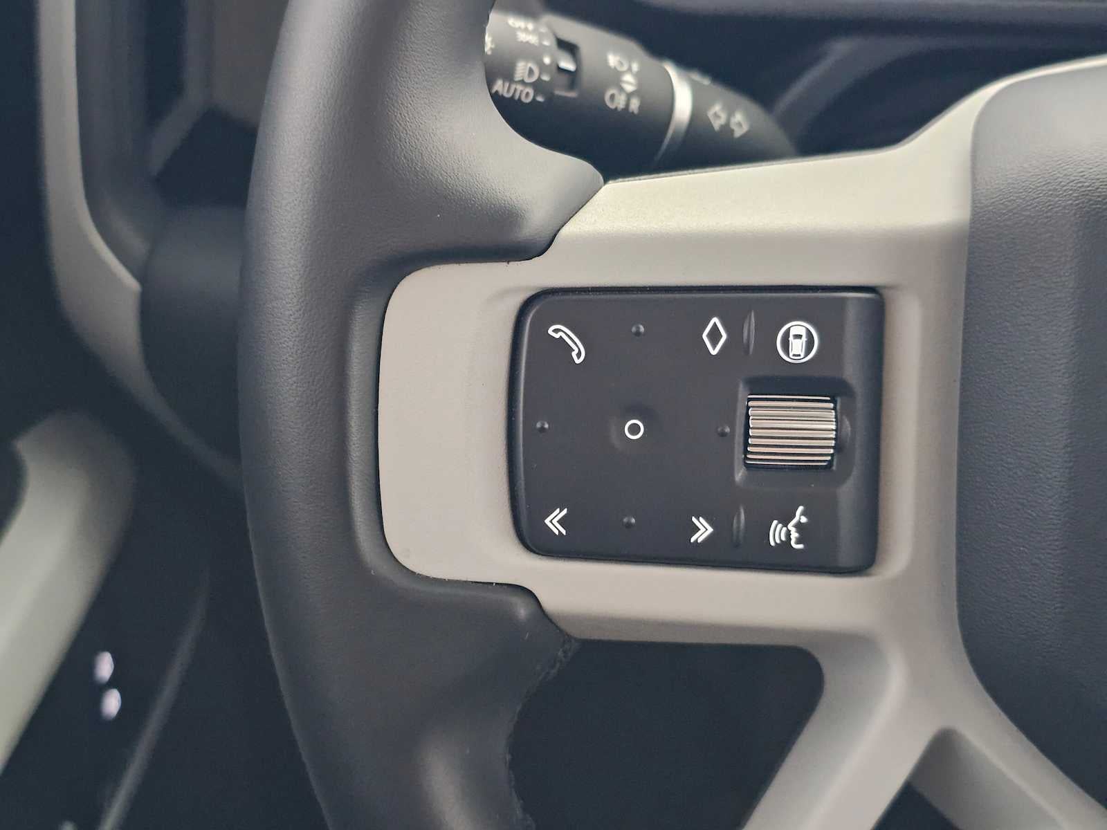 2024 Land Rover Defender S