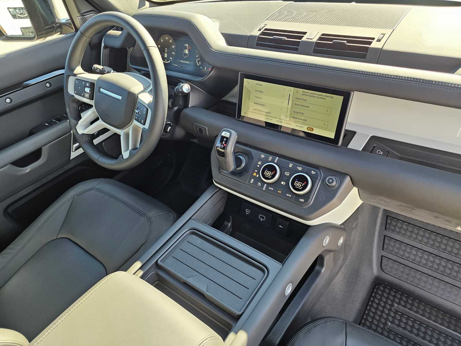 2024 Land Rover Defender SE