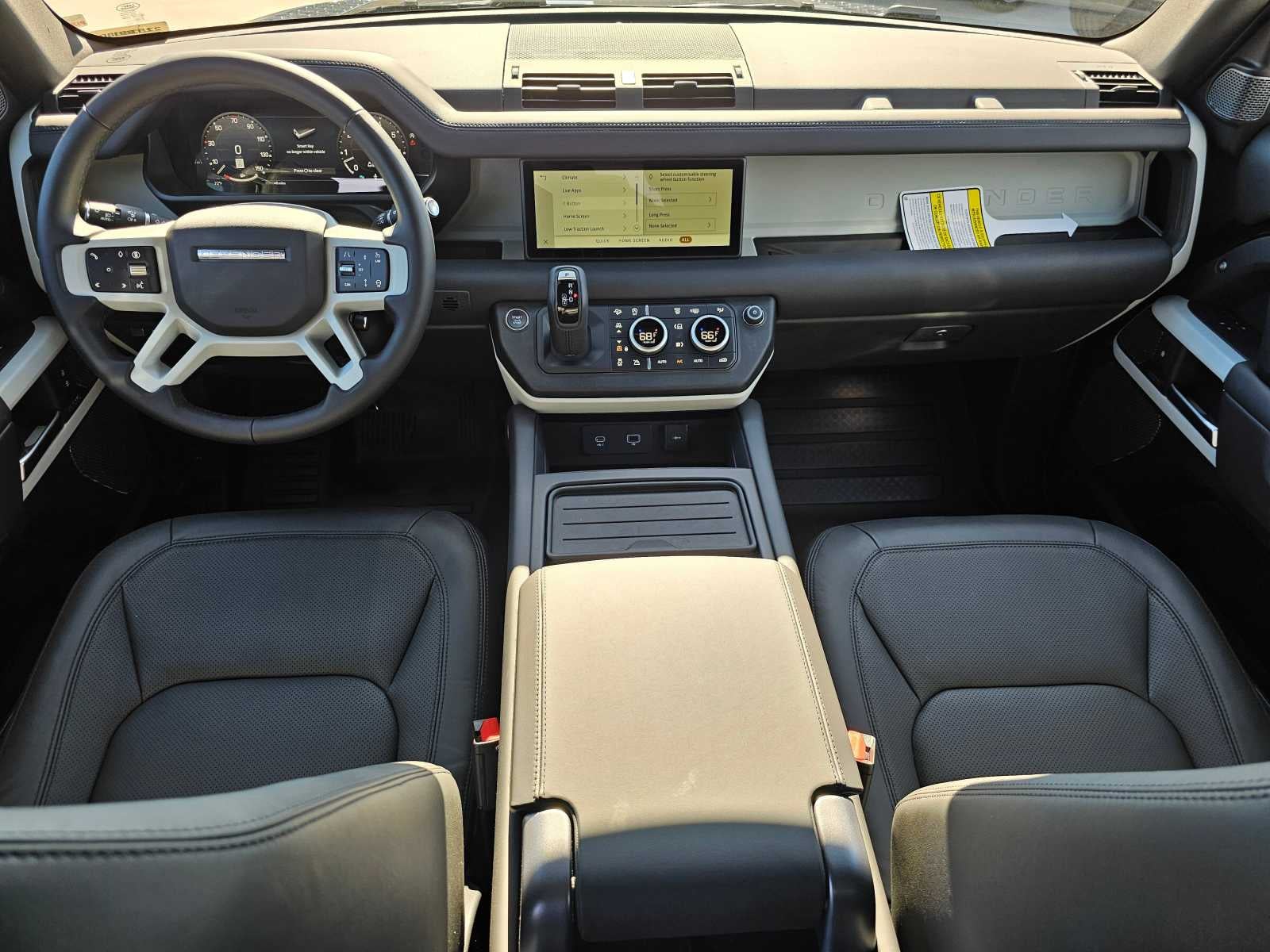 2024 Land Rover Defender SE