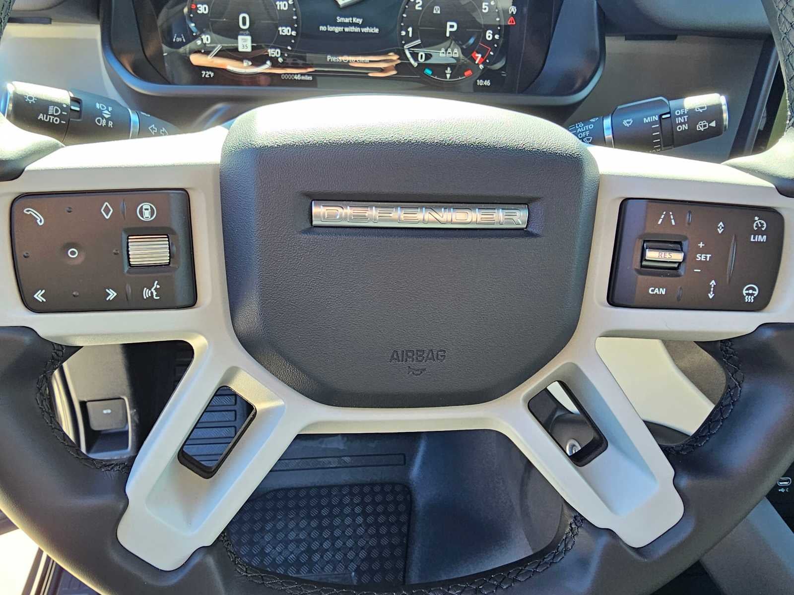 2024 Land Rover Defender SE