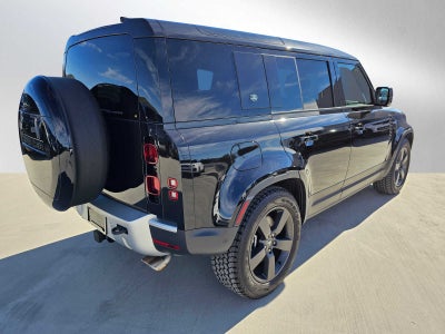 2024 Land Rover Defender SE