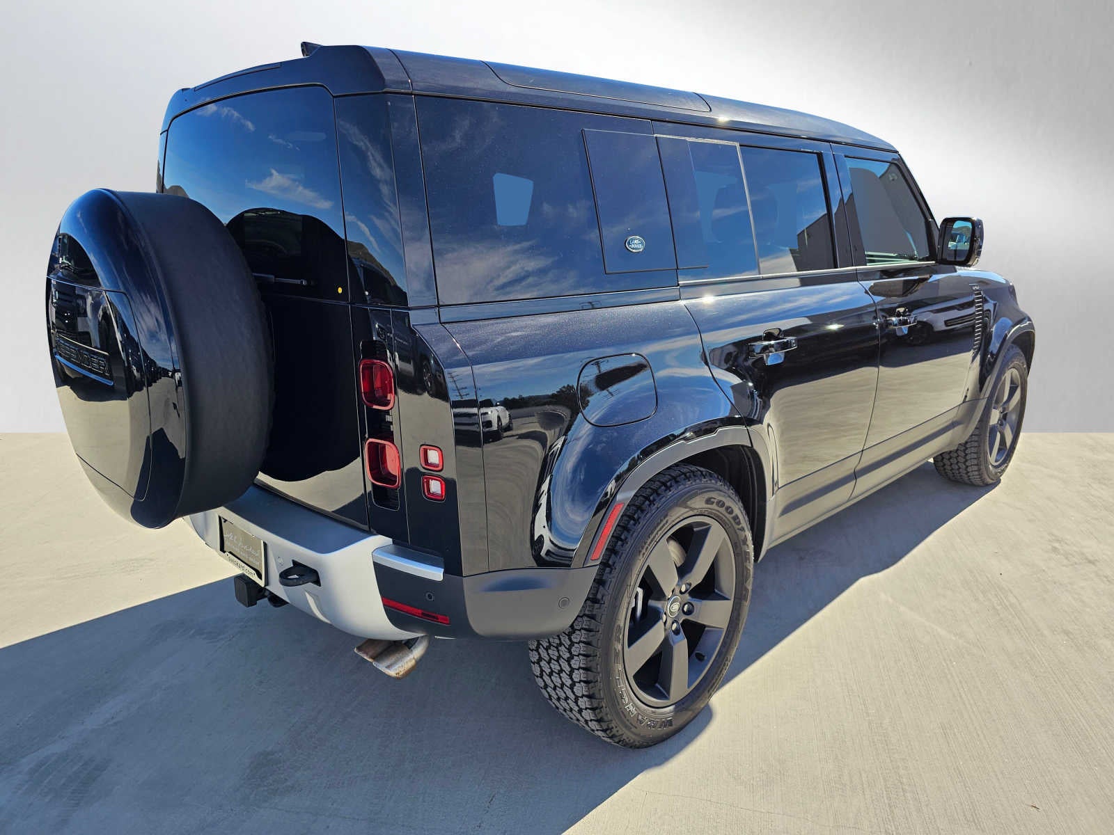 2024 Land Rover Defender SE