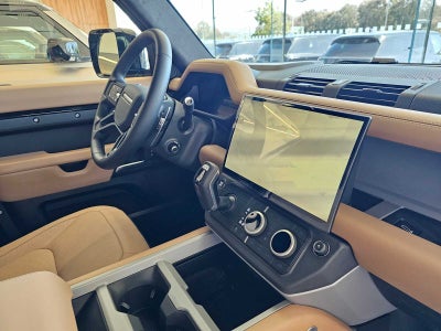 2026 Land Rover Defender V8