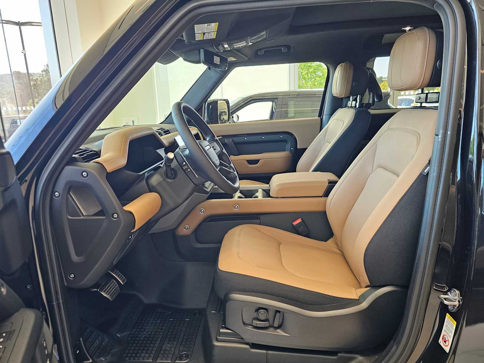 2026 Land Rover Defender V8