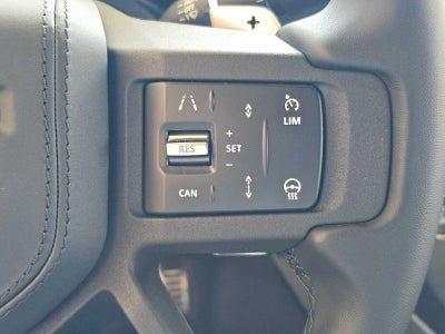 2026 Land Rover Defender V8