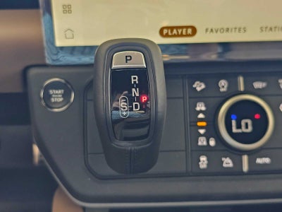 2026 Land Rover Defender V8
