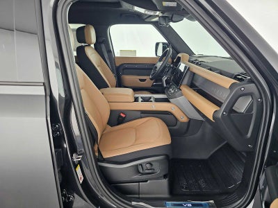 2026 Land Rover Defender V8