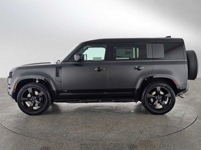 2026 Land Rover Defender V8