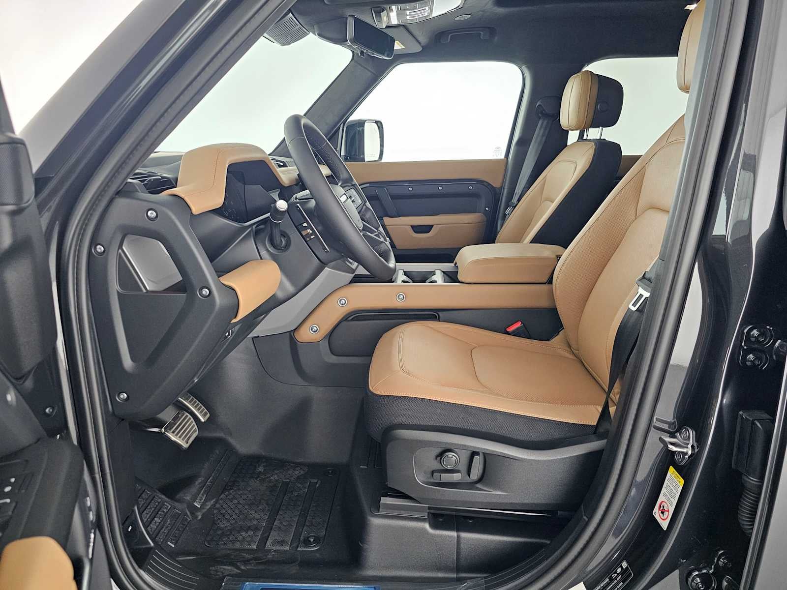 2026 Land Rover Defender V8
