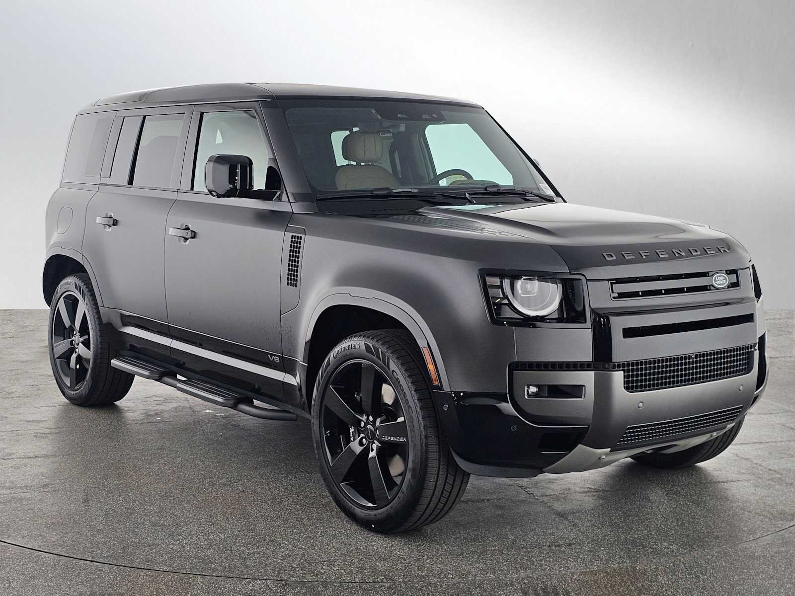 2026 Land Rover Defender V8