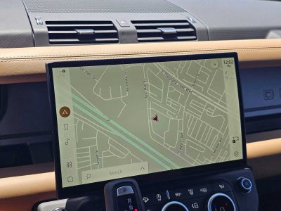 2026 Land Rover Defender V8