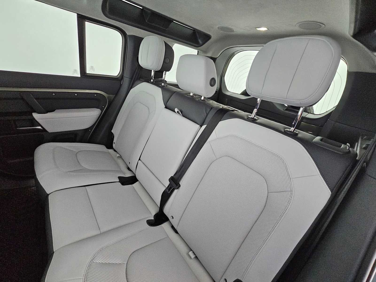2025 Land Rover Defender X