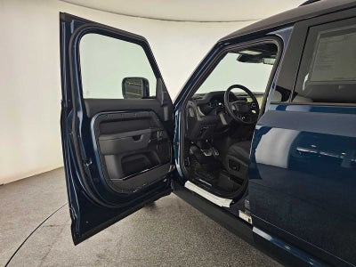 2026 Land Rover Defender OCTA