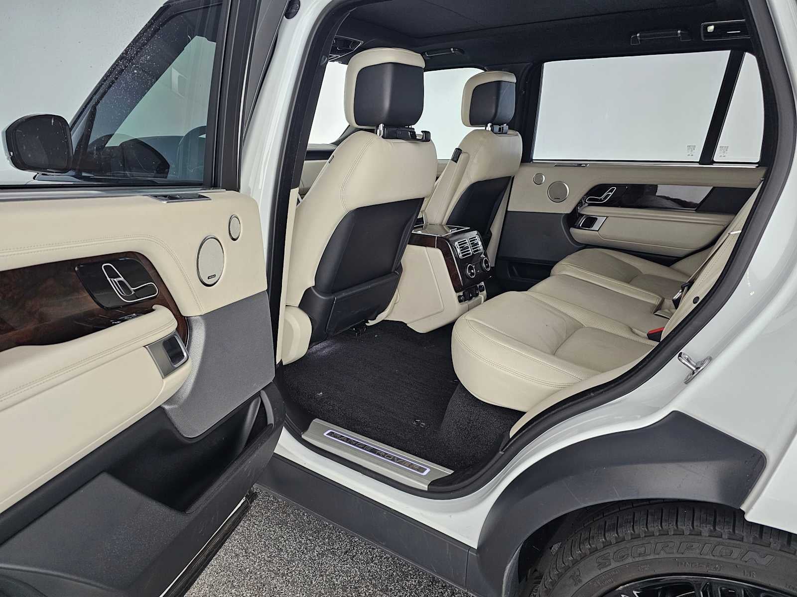 2020 Land Rover Range Rover LWB