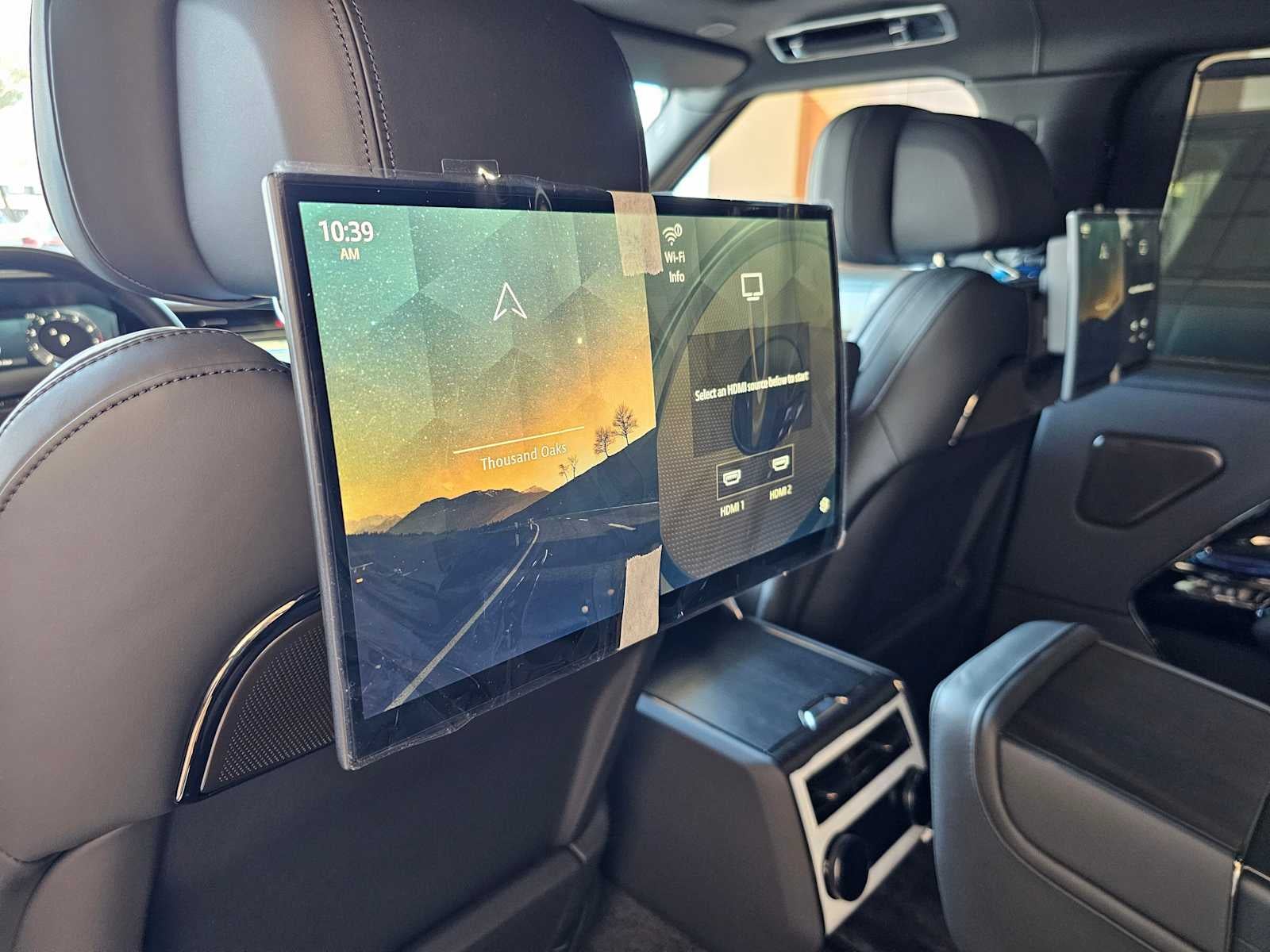 2026 Land Rover Range Rover SV Black