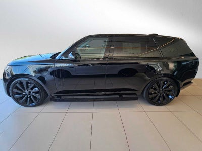 2026 Land Rover Range Rover SV Black