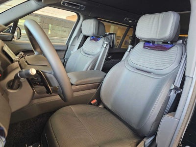 2026 Land Rover Range Rover SV Black
