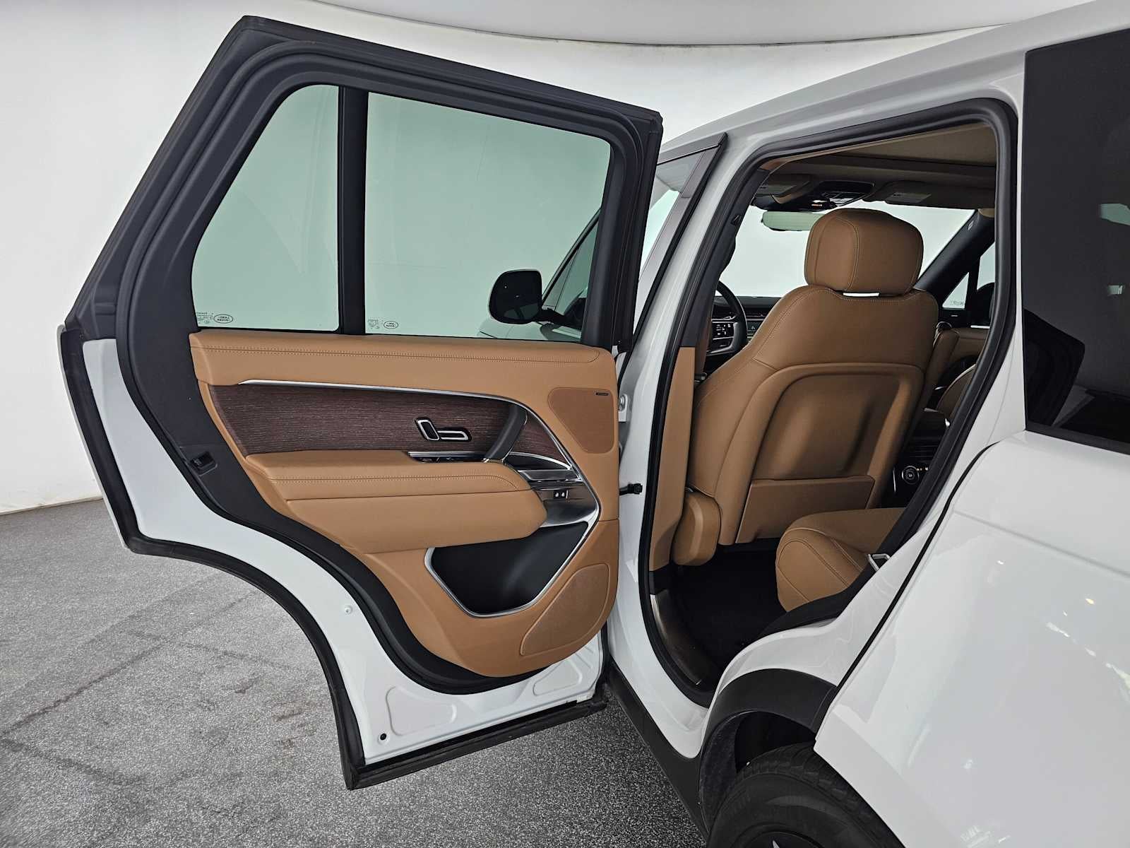 2023 Land Rover Range Rover SE