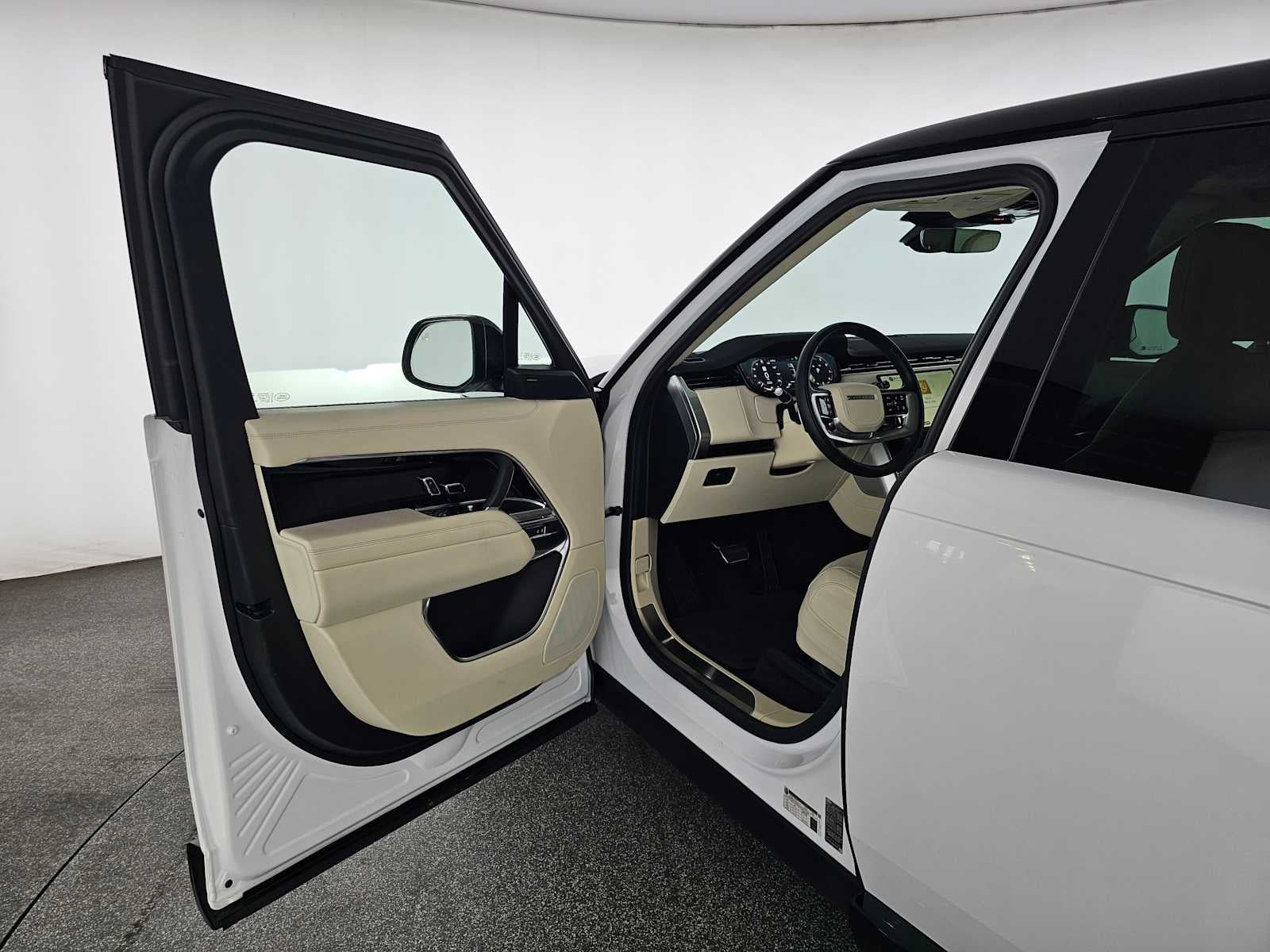 2024 Land Rover Range Rover SE