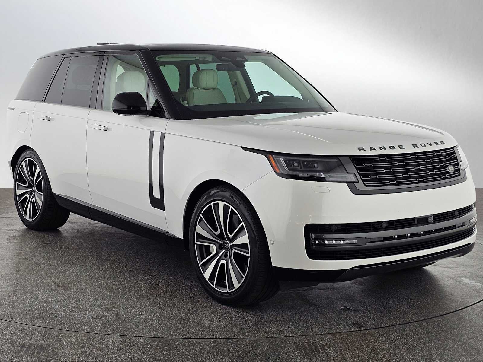 2024 Land Rover Range Rover SE