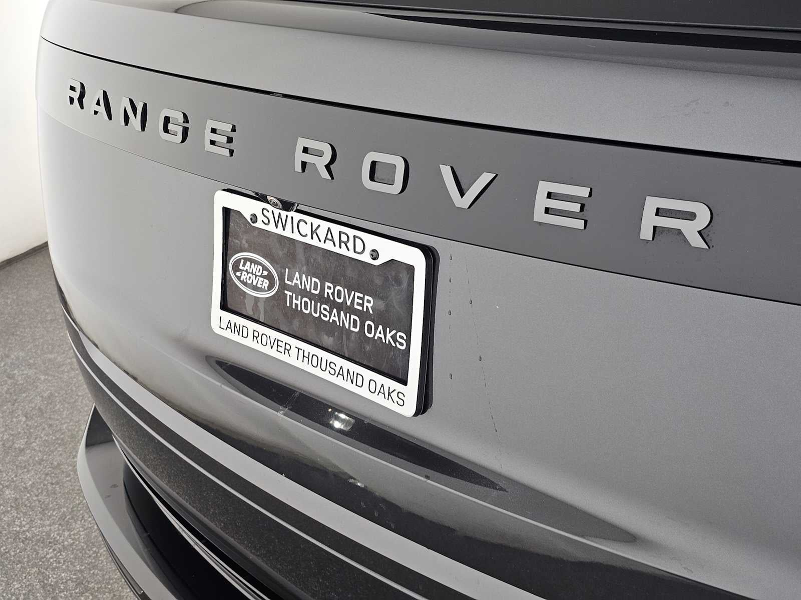 2025 Land Rover Range Rover SE