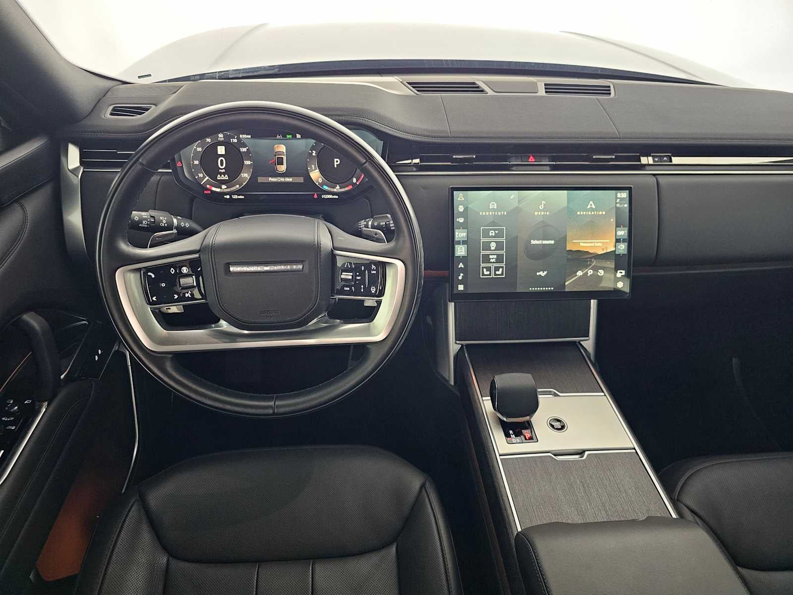 2025 Land Rover Range Rover SE