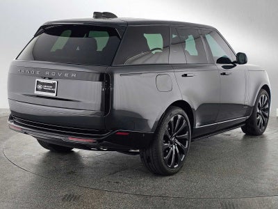2025 Land Rover Range Rover SE