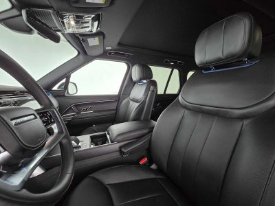 2025 Land Rover Range Rover SE
