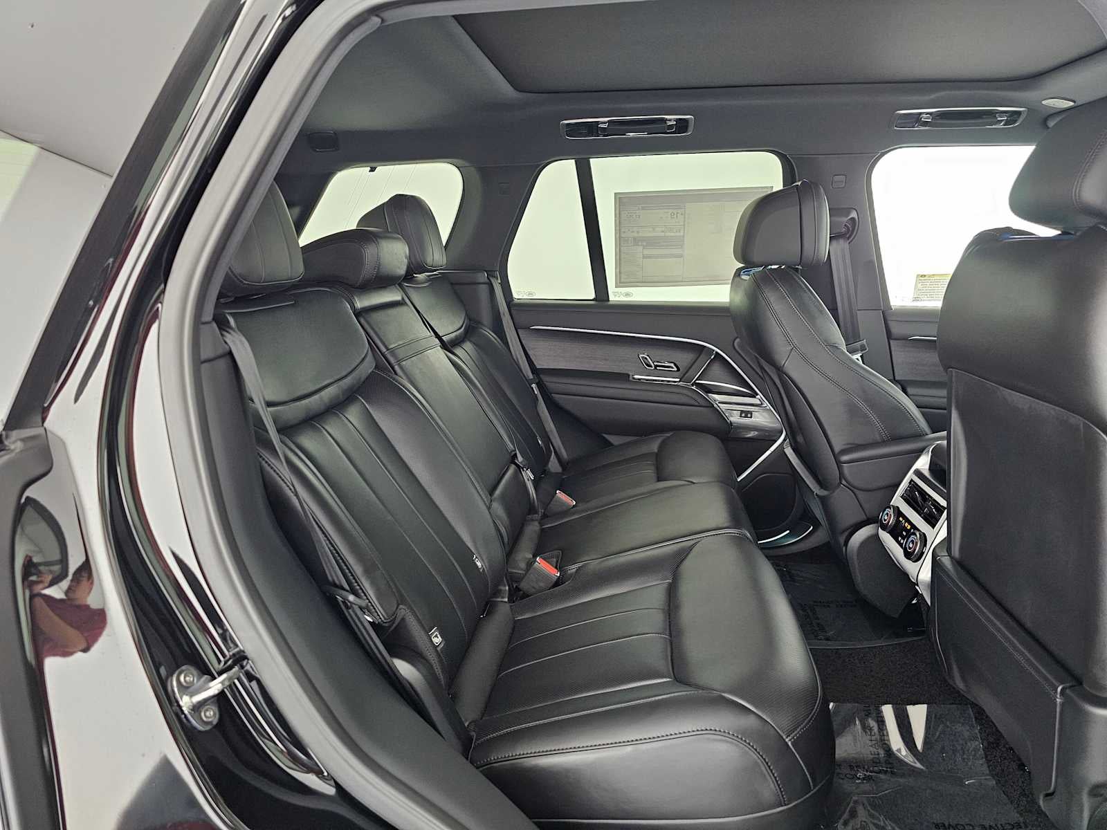 2025 Land Rover Range Rover SE