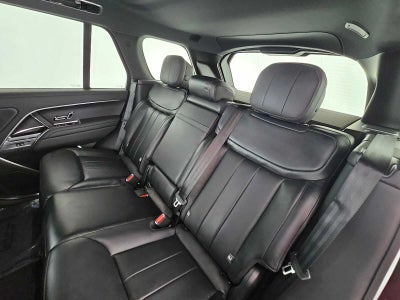 2025 Land Rover Range Rover SE