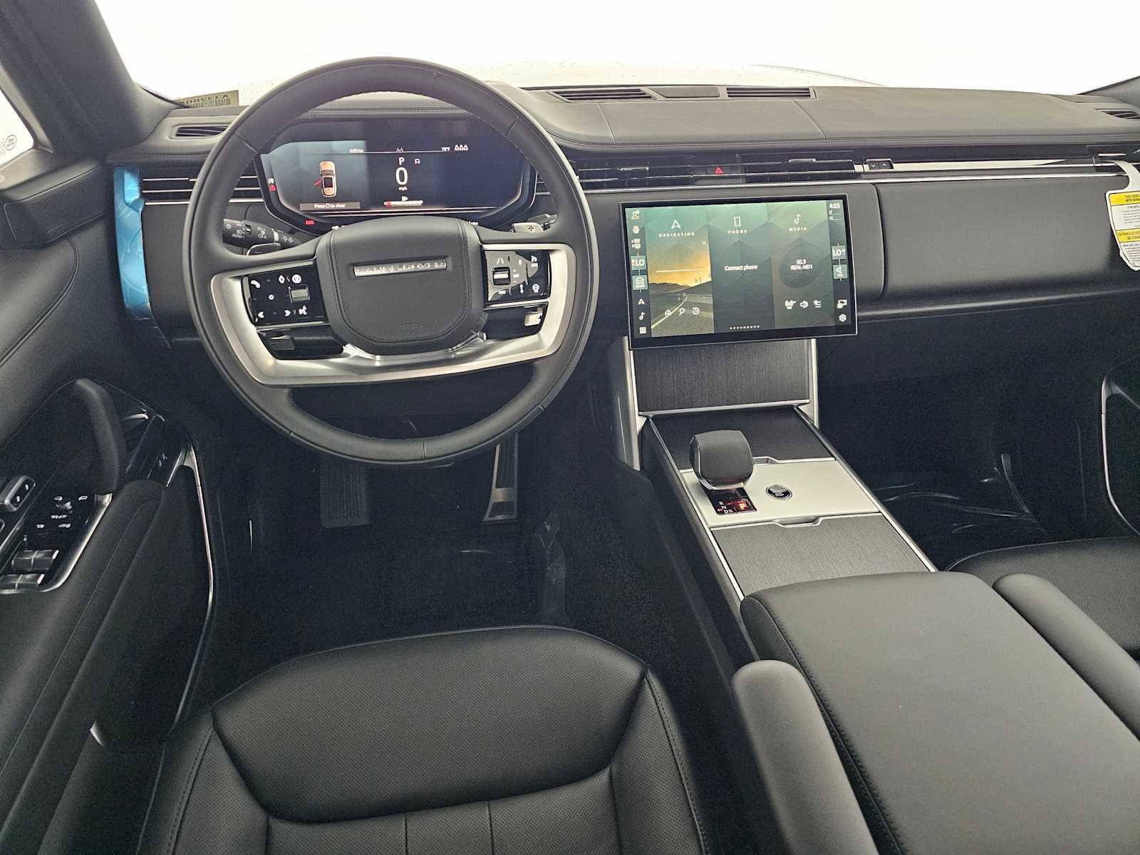 2025 Land Rover Range Rover SE