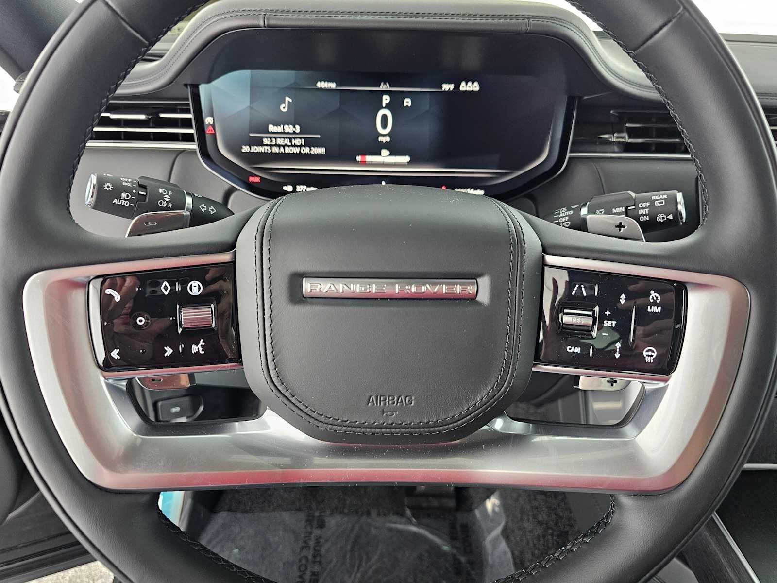 2025 Land Rover Range Rover SE