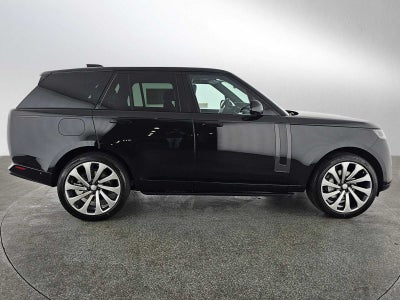 2025 Land Rover Range Rover SE