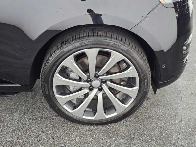 2025 Land Rover Range Rover SE
