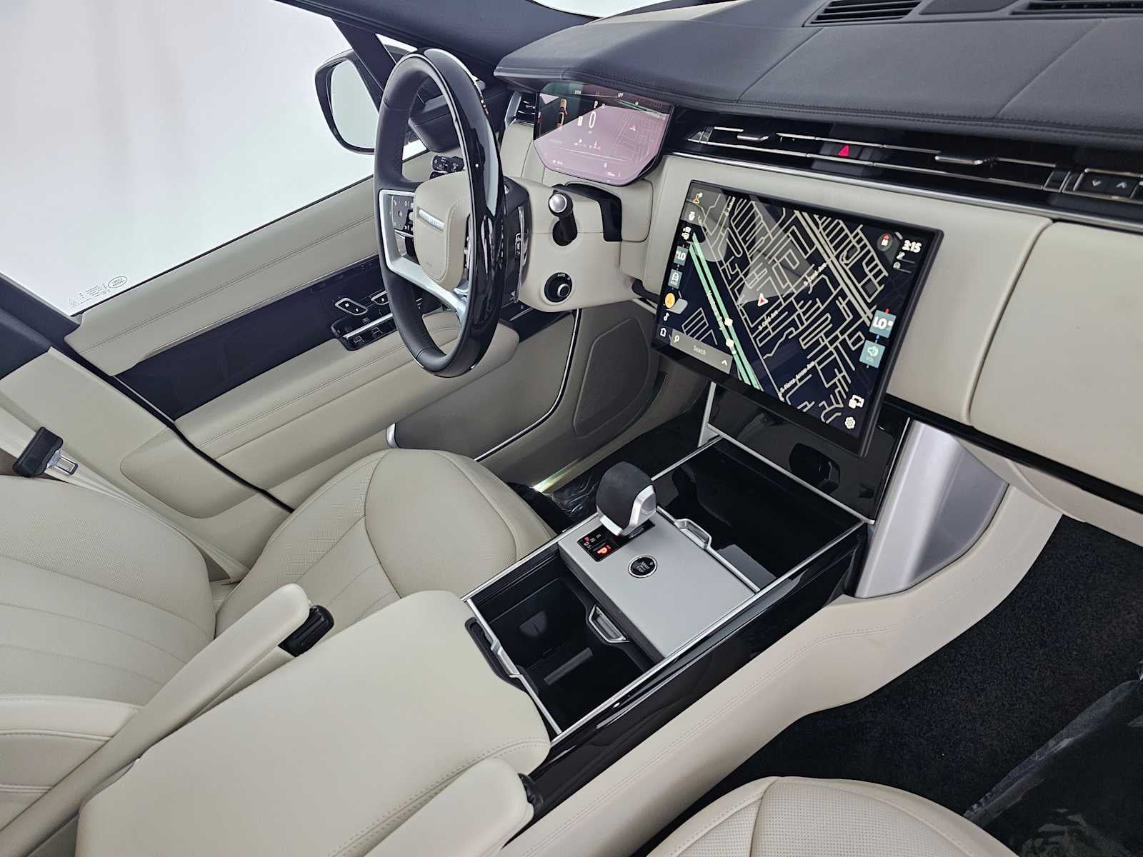 2026 Land Rover Range Rover SE