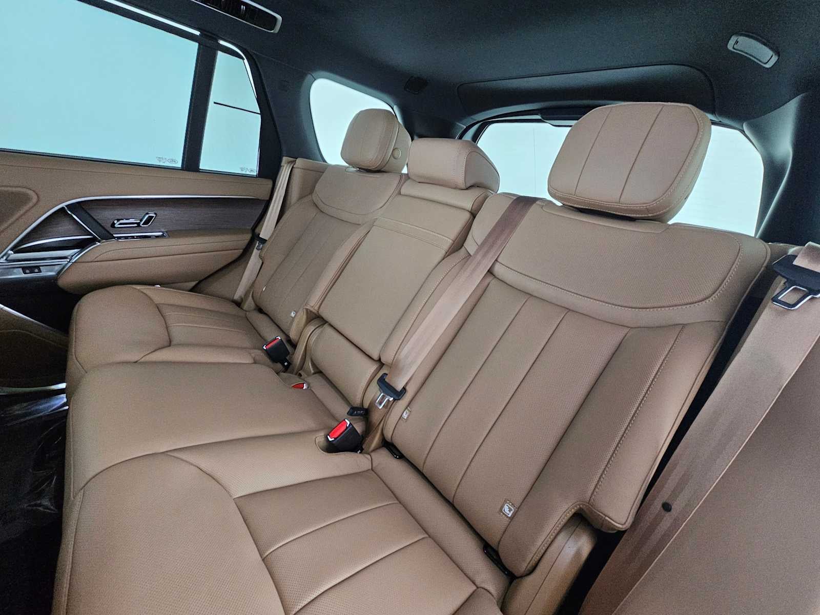 2026 Land Rover Range Rover SE