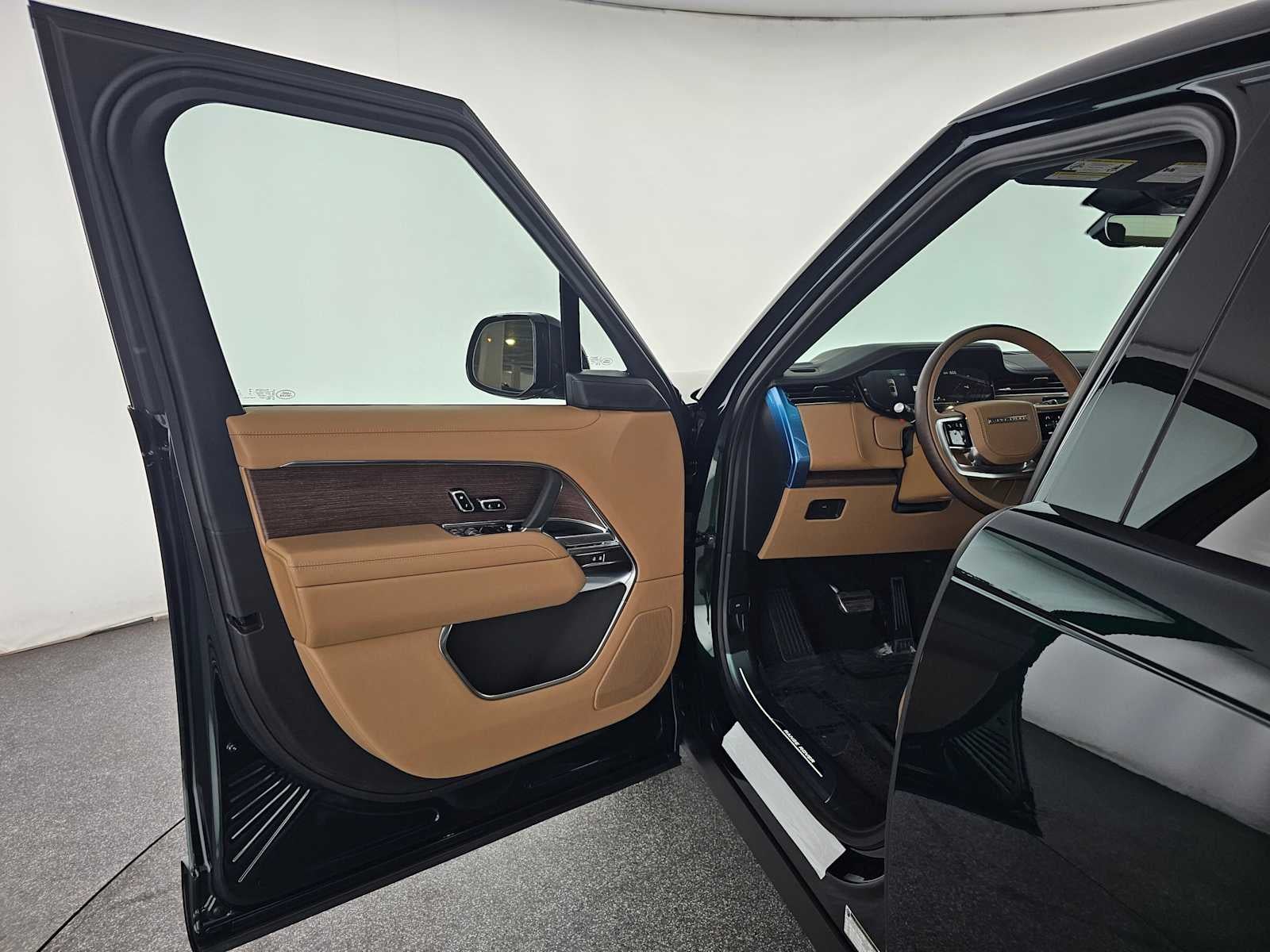 2026 Land Rover Range Rover SE