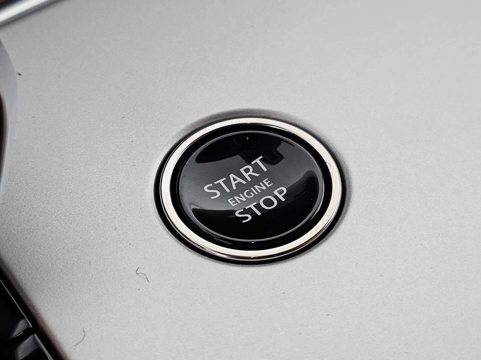 2026 Land Rover Range Rover SE