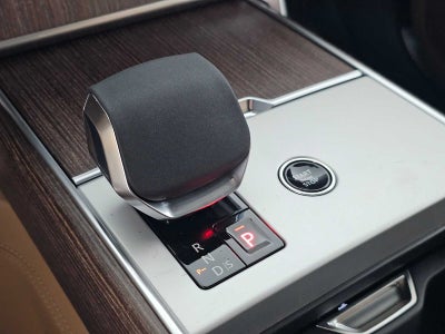 2026 Land Rover Range Rover SE