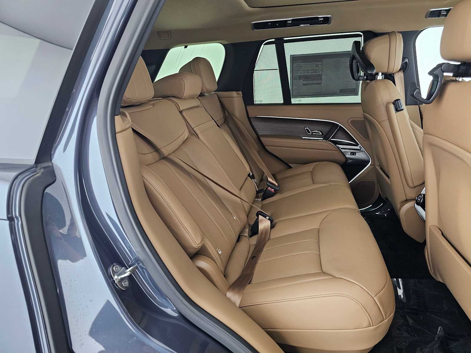 2026 Land Rover Range Rover SE