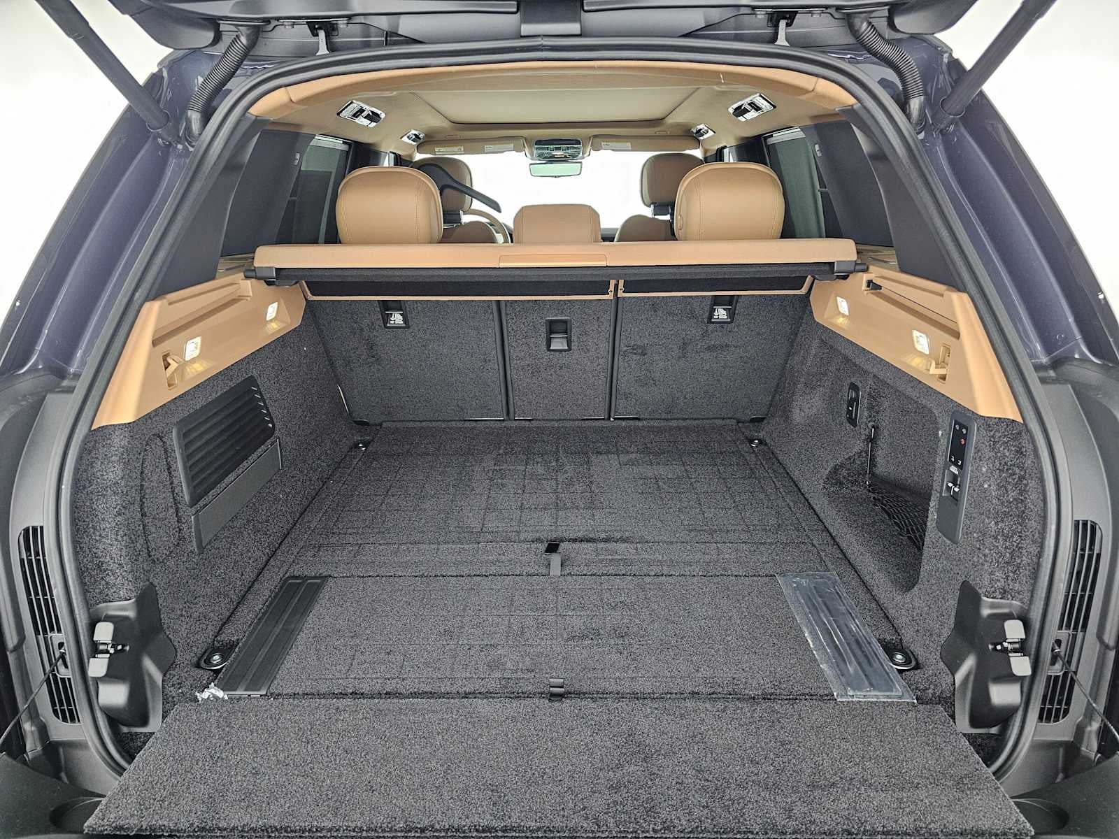 2026 Land Rover Range Rover SE