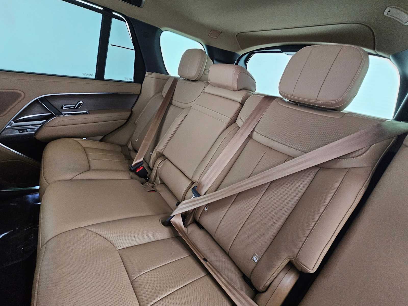 2026 Land Rover Range Rover SE