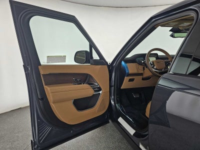 2026 Land Rover Range Rover SE